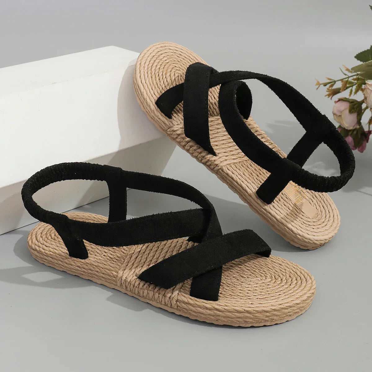 Comfortable Women's Ana Sandal