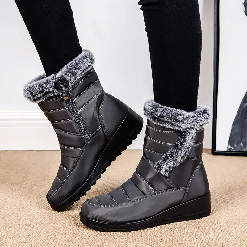 Women's Waterproof Lined Snow Boots