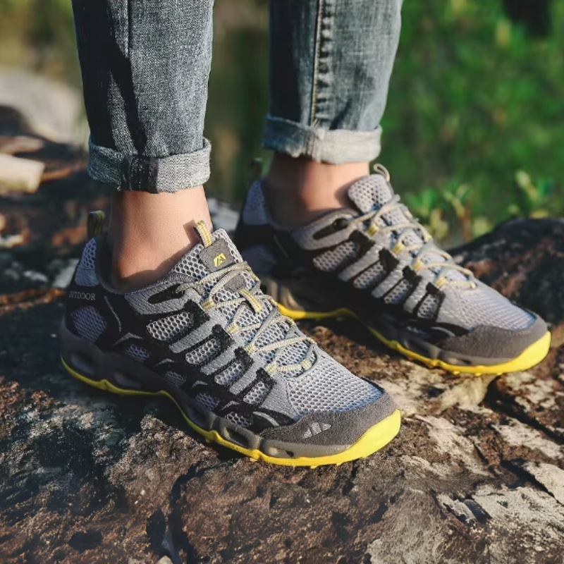 Men's orthopedic walking shoes