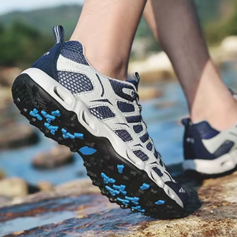 Men's orthopedic walking shoes