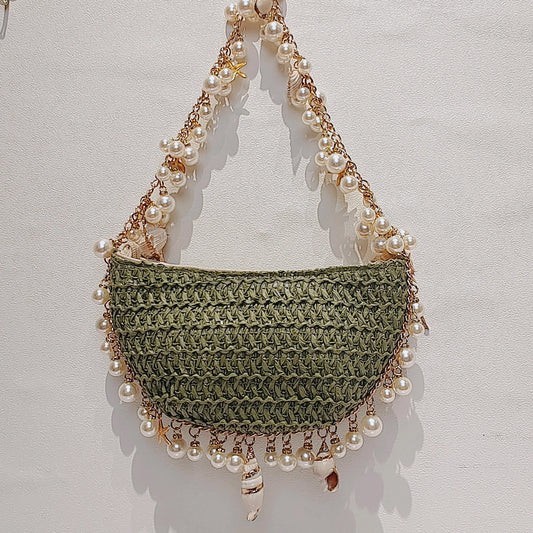 Chic Beach Bag with Pearls and Shells