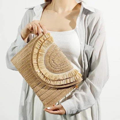 Small Chic Straw Bag