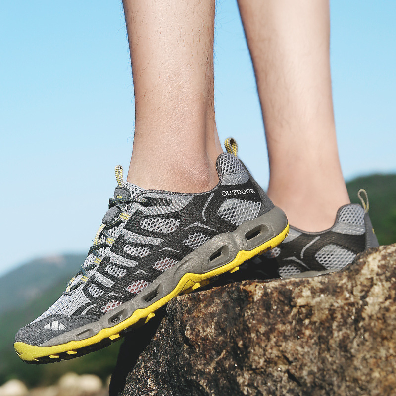 Men's orthopedic walking shoes