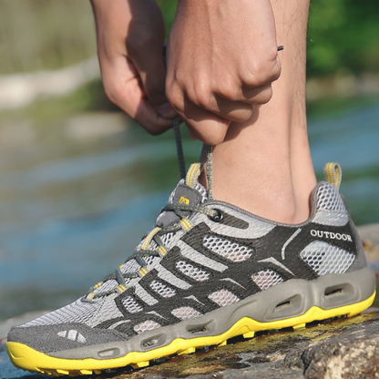Men's orthopedic walking shoes